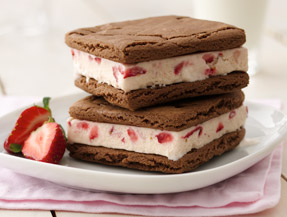 Chocolate Strawberry Ice Cream Sandwiches